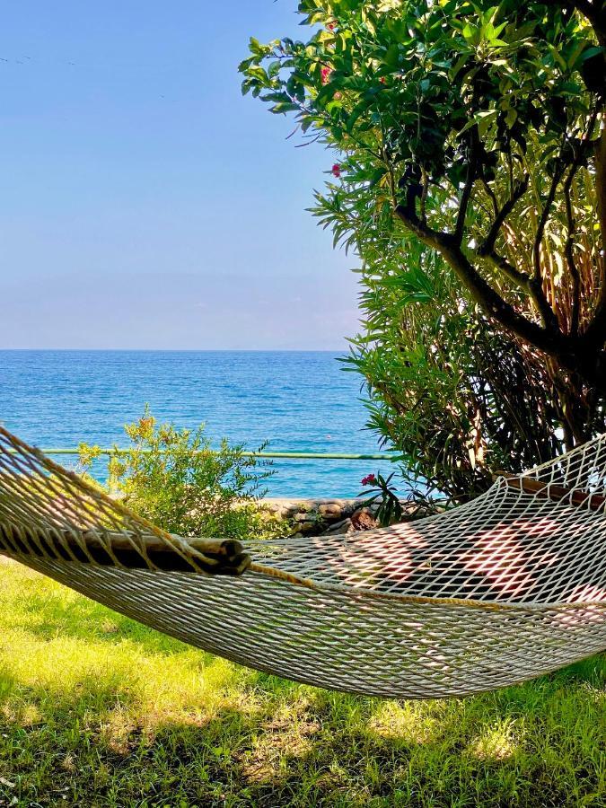 كازاميتْشيولا تيرمي Nelinda Waterfront Accommodation المظهر الخارجي الصورة